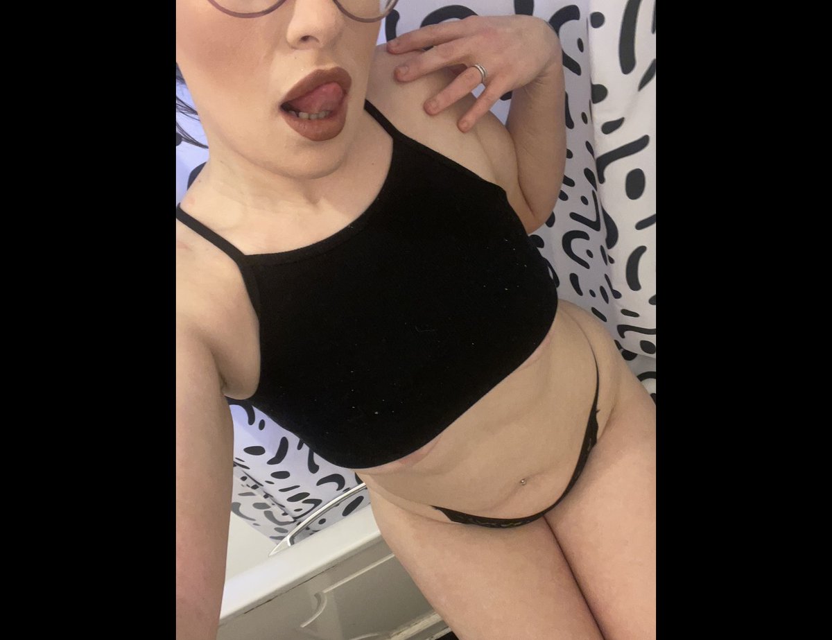 RemmyOF2024's tweet photo. (RT) Warm and wet on the inside, inviting on the out.👄
come and get it!

https://t.co/RewzRRpQ7y https://t.co/O6baINuNuK