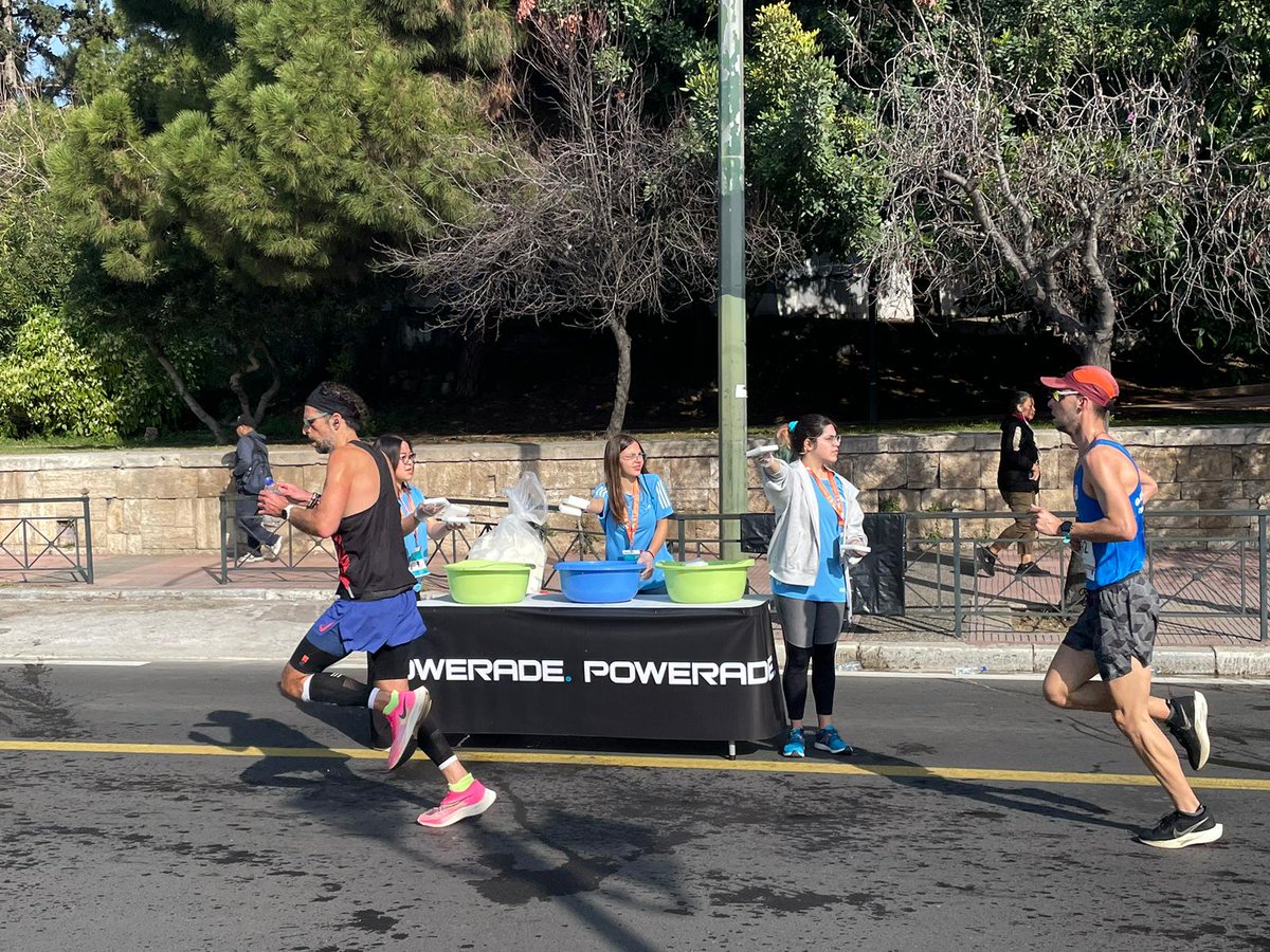 🏃🥇Με μια πολυπληθή ομάδα συμμετείχε για μια ακόμη φορά η AFS στον Ημιμαραθώνιο Αθήνας! 
To τοπικό παράρτημα εθελοντών της AFS Athens συγκέντρωσε μαθητές ανταλλαγής που φιλοξενούνται σε όλη τη χώρα και πρόσφερε βοήθεια στους αθλητές κατά τη διάρκεια του αγώνα.👏🌎

#AFSeffect