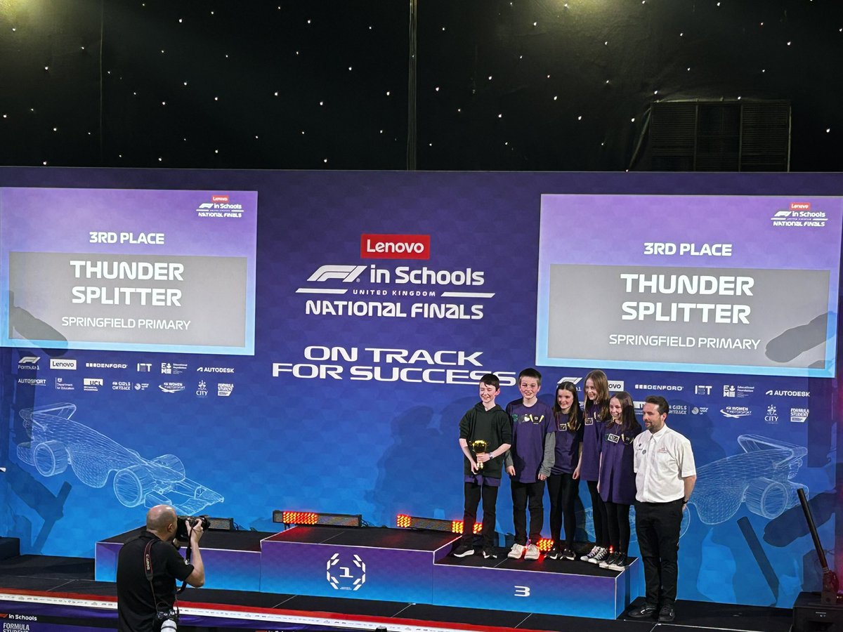 What an amazing day at F1 National Finals. We are so proud of our pupils at Springfield & Low Port. First time attending F1 Nationals and awarded 2nd and 3rd place! 💚💛 @LowPortPS @f1inschoolsUK @F1inSchoolsHQ @Linlithgow_Acad @LinAcadDT @WL_STEM #F1SUK24