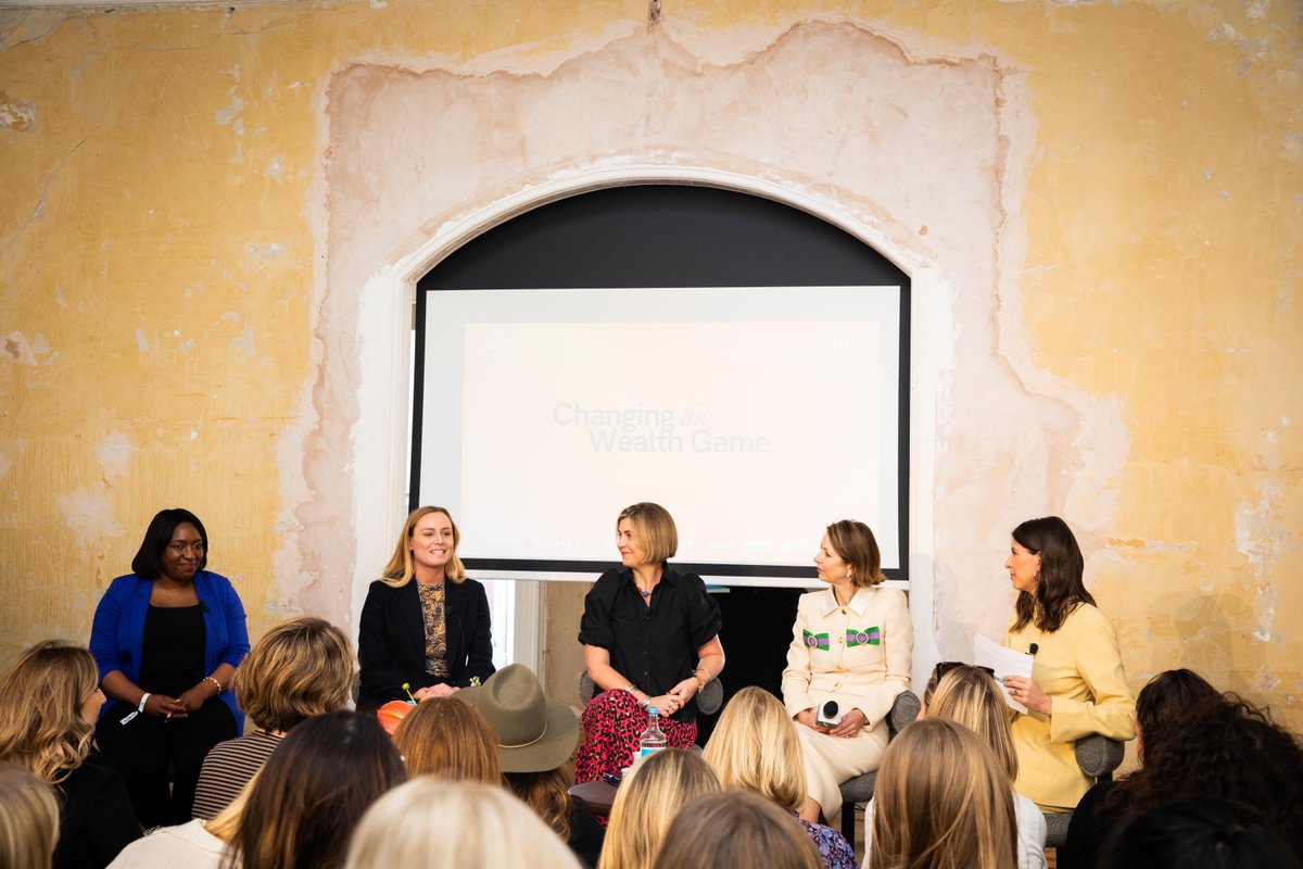 eToro's tweet photo. It was great meeting everyone last week at @weareAllBright's Step Forward summit in London. Our amazing Popular Investors, @Nezatron and @greeffinvest, also joined us to share their investing journeys. 🎉 💪 

📸 by Arielle Shear https://t.co/tOf4LegEem