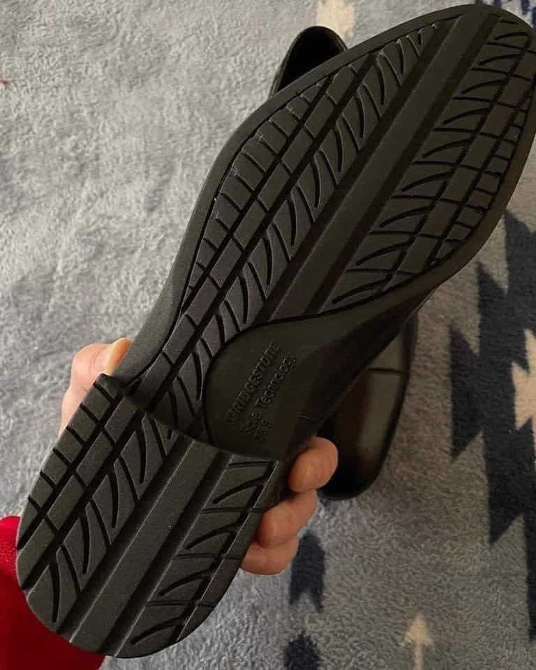 Guarromantico_'s tweet photo. Los zapatos del Licenciado Carrillo https://t.co/nocaNiyFFV