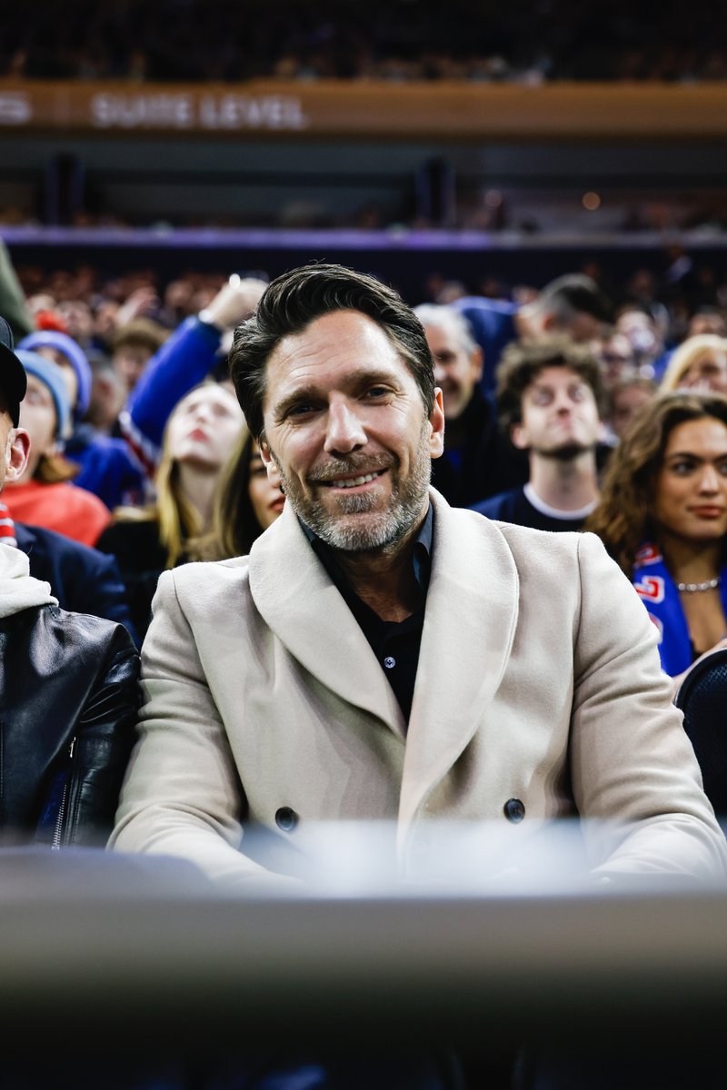 RangersMSGN's tweet photo. *looks up the definition of handsome* https://t.co/Qb5s8tomID