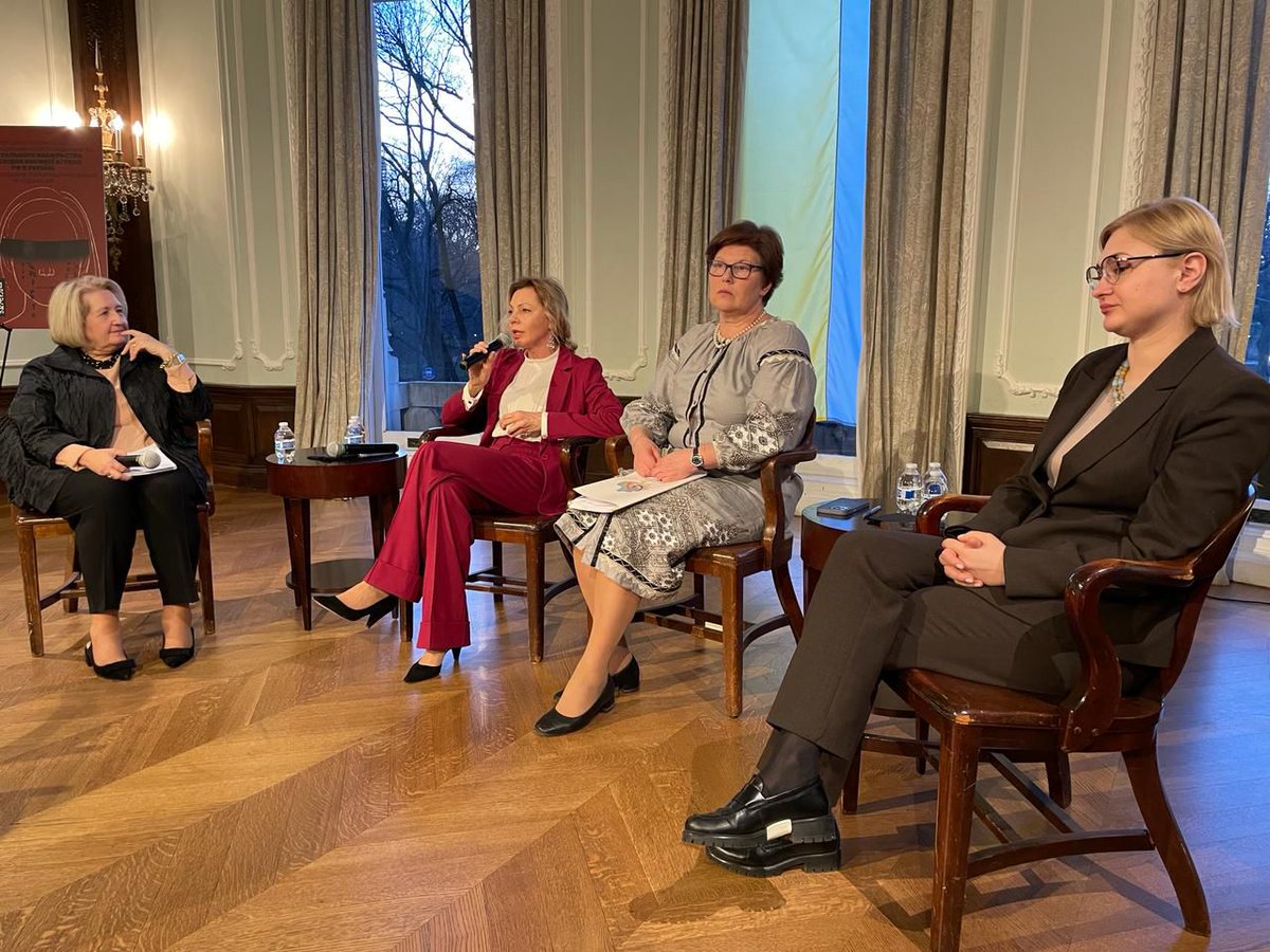 Discussed Ukrainian leadership & resilience at the time of war with @MelanneVerveer. Presented together with @KLevchenkoUKR and @kravchukev plans of 🇺🇦delegation during the 68th @UN_CSW in New York. Thankful to @UKRinUN, @UkrInstitute and @wfuwo for the organization of the event.