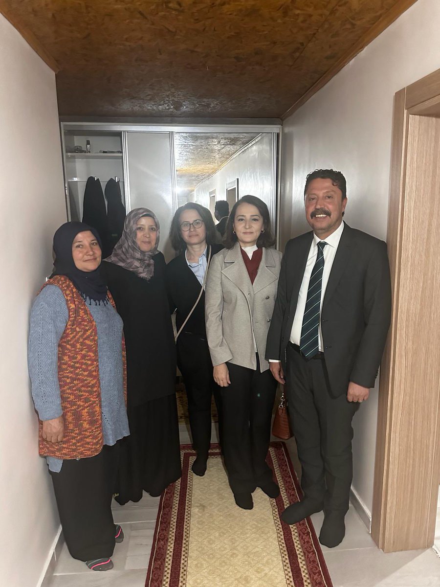 drozerkasap's tweet photo. Beypazarı‘nın geleceği için birlikte çıktığımız bu yolda, dost gönüllerinde bizi ağırdıkları için ULUCA ailesine teşekkür ediyoruz. Allah bereketinizi artırsın. Allah hayırlarınızı kabul etsin.

#Beypazarı #DrÖzerKasap #BirleşerekKazanacağız https://t.co/J3jWCViGXF