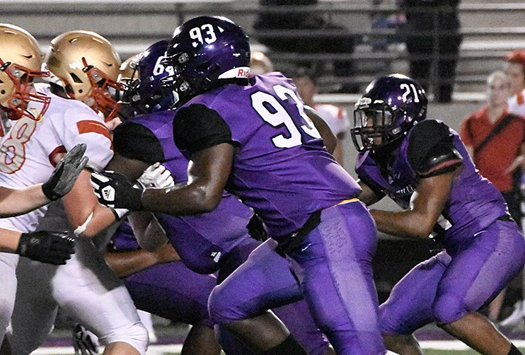 Congrats to Roshaun McGee and Trey Stephens on being elected to play on the North in the 2024 Murat Temple IFCA North / South All-Star Game!
<a href="/McgeeRoshaun/">Roshaun McGee</a> <a href="/Trey_Stephens2/">Trey Stephens</a> <a href="/mhspiratefball/">MerrillvilleFootball</a> <a href="/MVillePirates/">Pirate Athletics</a> <a href="/INFBCoaches/">IFCA</a> <a href="/IFCARegion1/">Region1Fball</a>