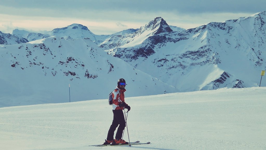 ln_jerem's tweet photo. Un rêve éveillé 🥰 @LesArcs #lesarcs #ski #holidays https://t.co/kmouMQaw7L