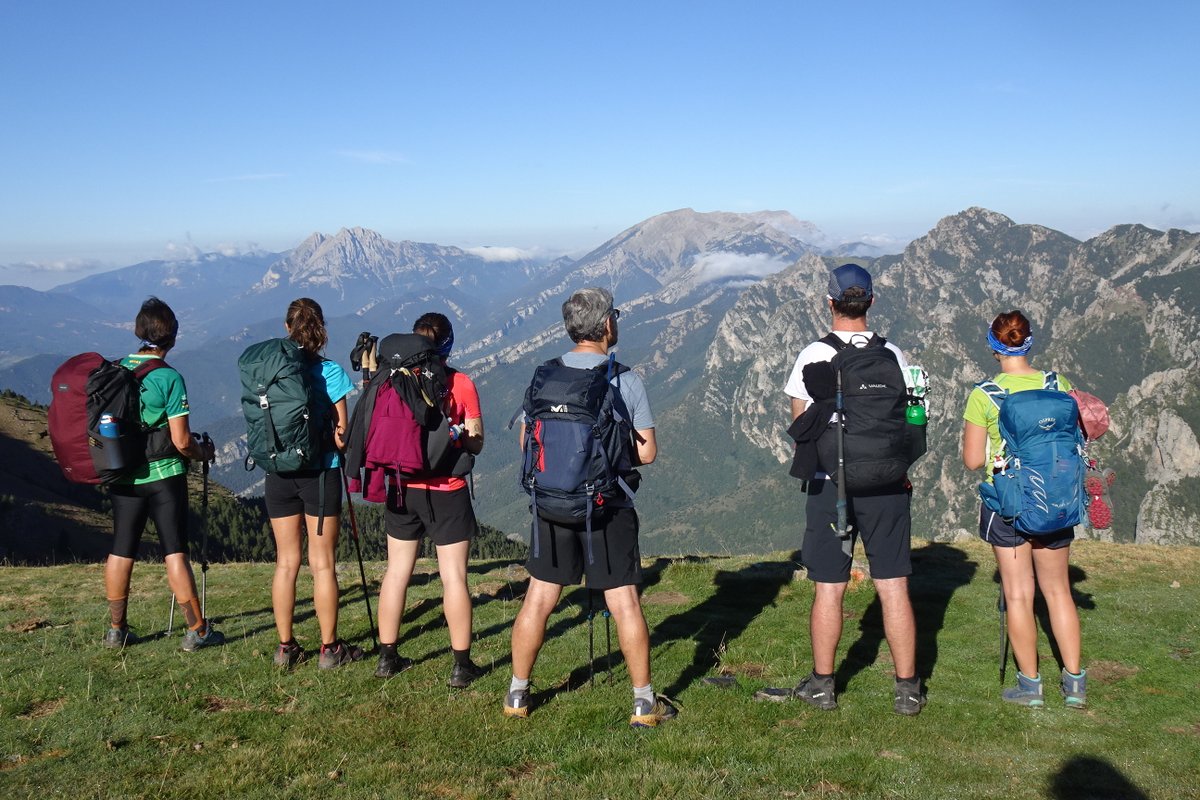🏞️✨Últimes places del curs d'iniciació a les travesses!

📅 Dates: Divendres 15 de març (teoria) i dissabte 23 - diumenge 24 de març (pràctica).

📝 Inscripcions limitades: ceolot.cat

#SomCEOlot #CentreExcursionistaOlot #FormacióCEO #travesses