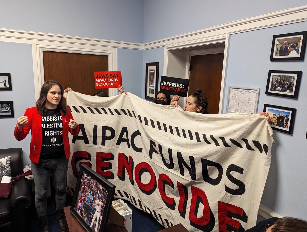 JvpAction's tweet photo. BREAKING: As AIPAC lobbyists take to Capitol Hill to tell Congress to support Israel’s genocide of Palestinians, JVP Action members occupied the office of Rep Hakeem Jeffries, once of the largest recipients of AIPAC funding, telling him to #RejectAIPAC https://t.co/NCTKHXuhTp