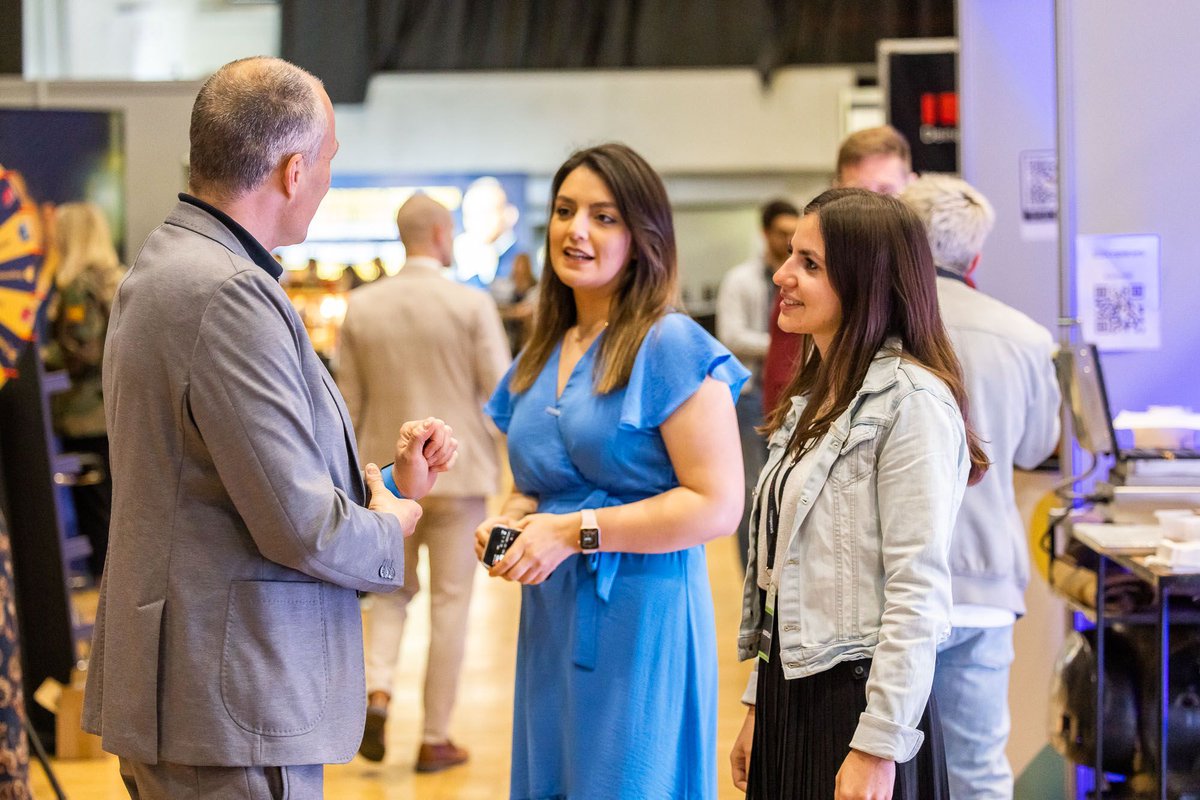 Dr. Oliver Pott tweet media