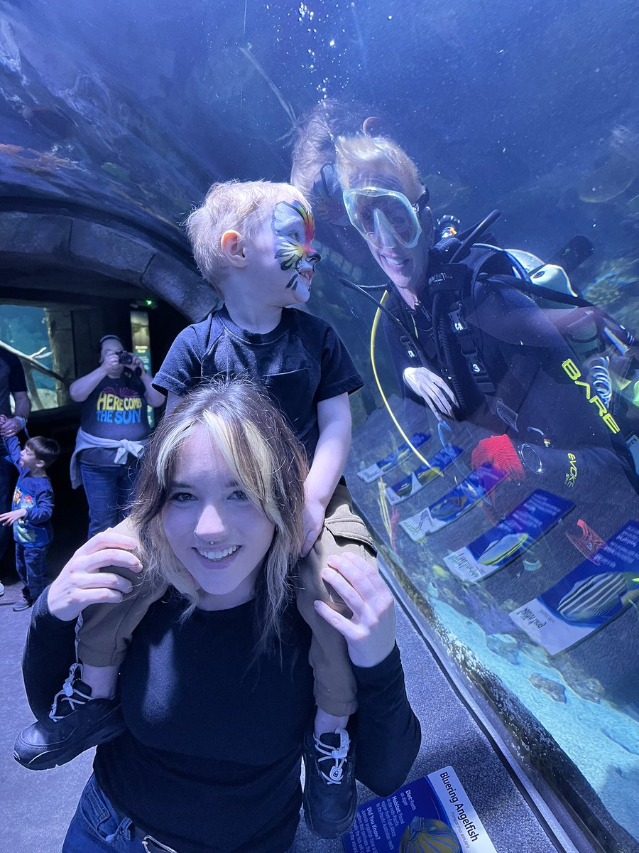 Kat_Dani_'s tweet photo. Fishies 🐠🐡🐟🦈
#boymom https://t.co/b0xI9GkjgO