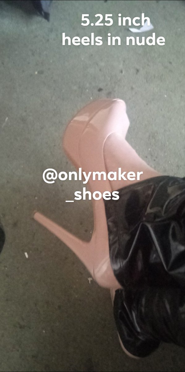 Dann11Hard's tweet photo. @reallorraine I see you met my 17 year old friend @CherryWestOff recently, and recently i did an shoefie on social media of my latest stiletto purchase and here it is https://t.co/az0mb9qtNS
