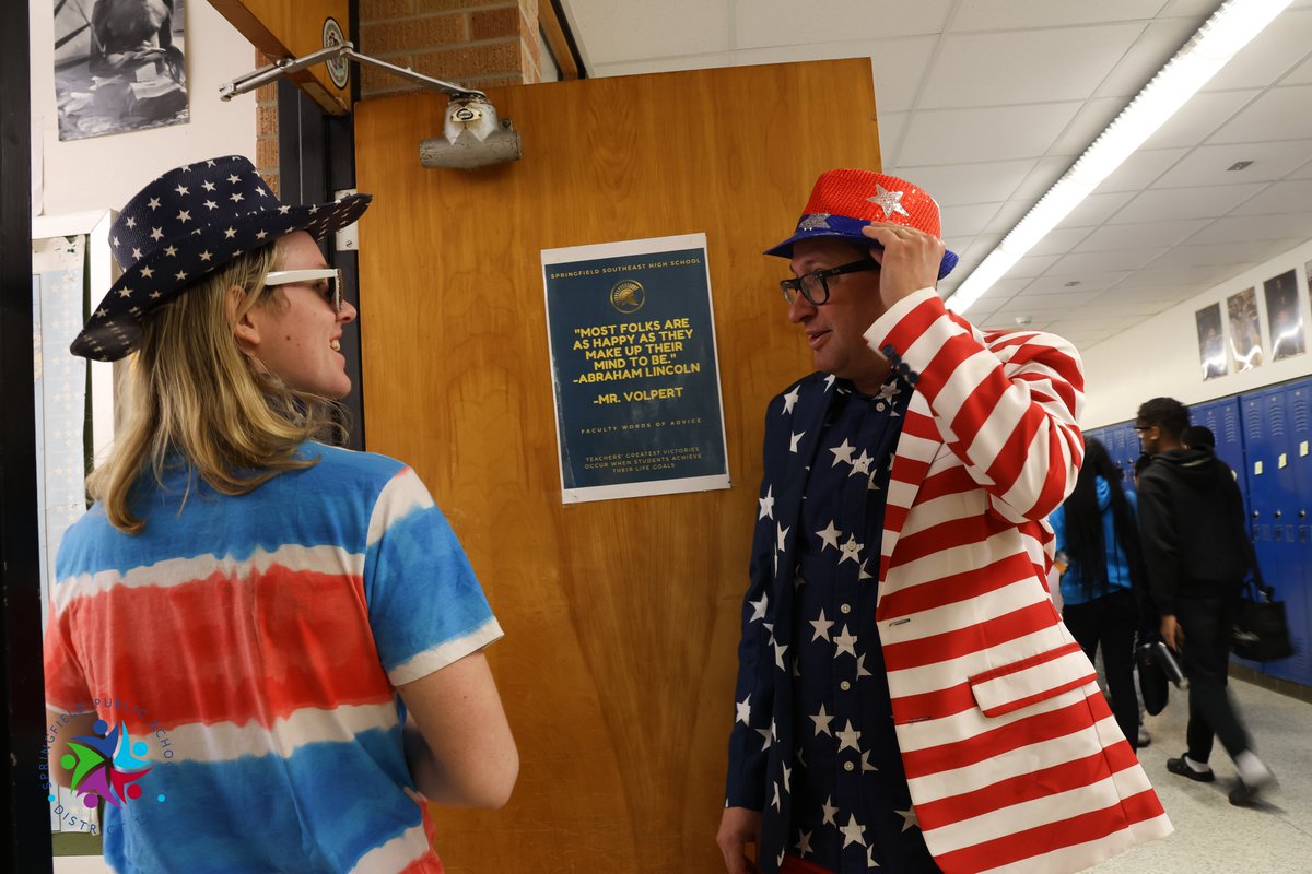 schooldist186's tweet photo. Let's give a big round of applause to the Spartans for keeping the patriotic spirit alive in Mr. Volpert's A.P. Government class! Mr. Vopert awards students extra credit in A.P. Government on U.S. Constitution test day if students participate in dressing up! #connect186 https://t.co/auaOqhMs18