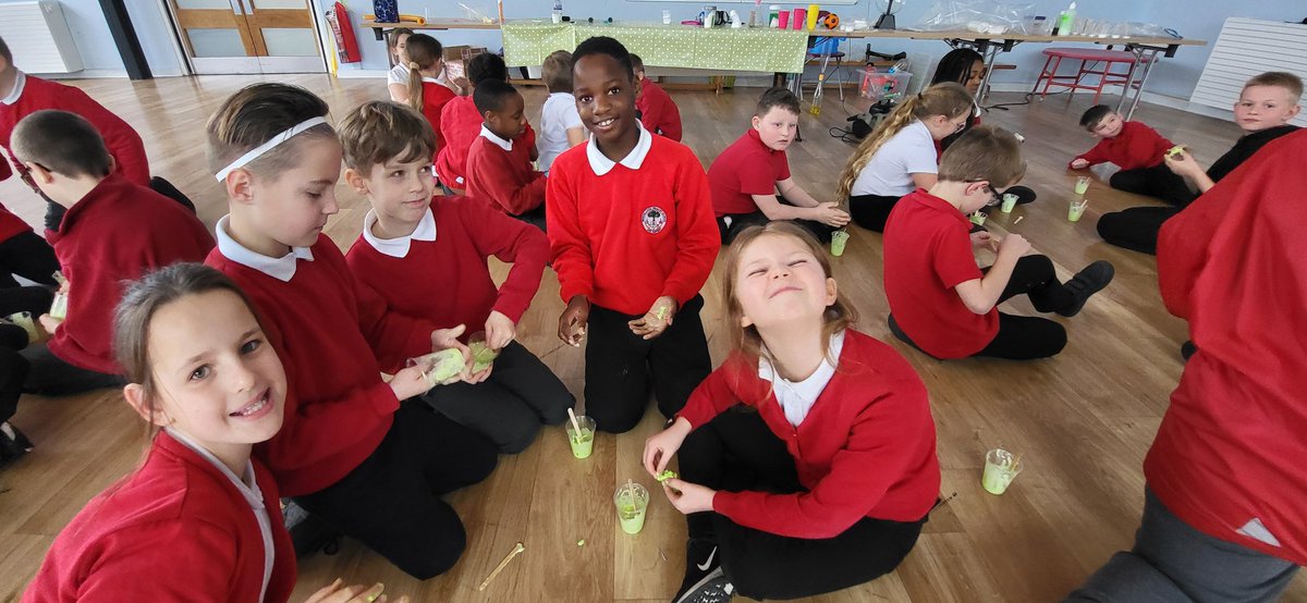 NorthlandsPri's tweet photo. Fir class loved getting stuck into making slime π #BSW #BSW24 #BSW2024 #ScienceWeek #SublimeScience https://t.co/UUaWGwvEBC
