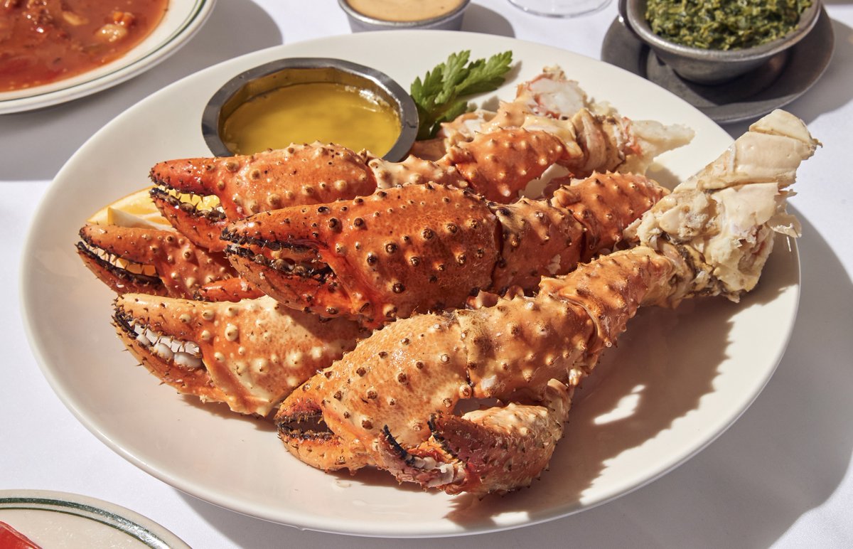 Savor the genuine taste of Red Alaskan King Crab—huge claws, exquisite flavor, and satisfaction guaranteed. Easy to thaw & serve, complete with specialty herb butter, tools, and bibs. Perfect for any occasion, hot or cold. Order now for overnight shipping at @goldbelly. #Foodie