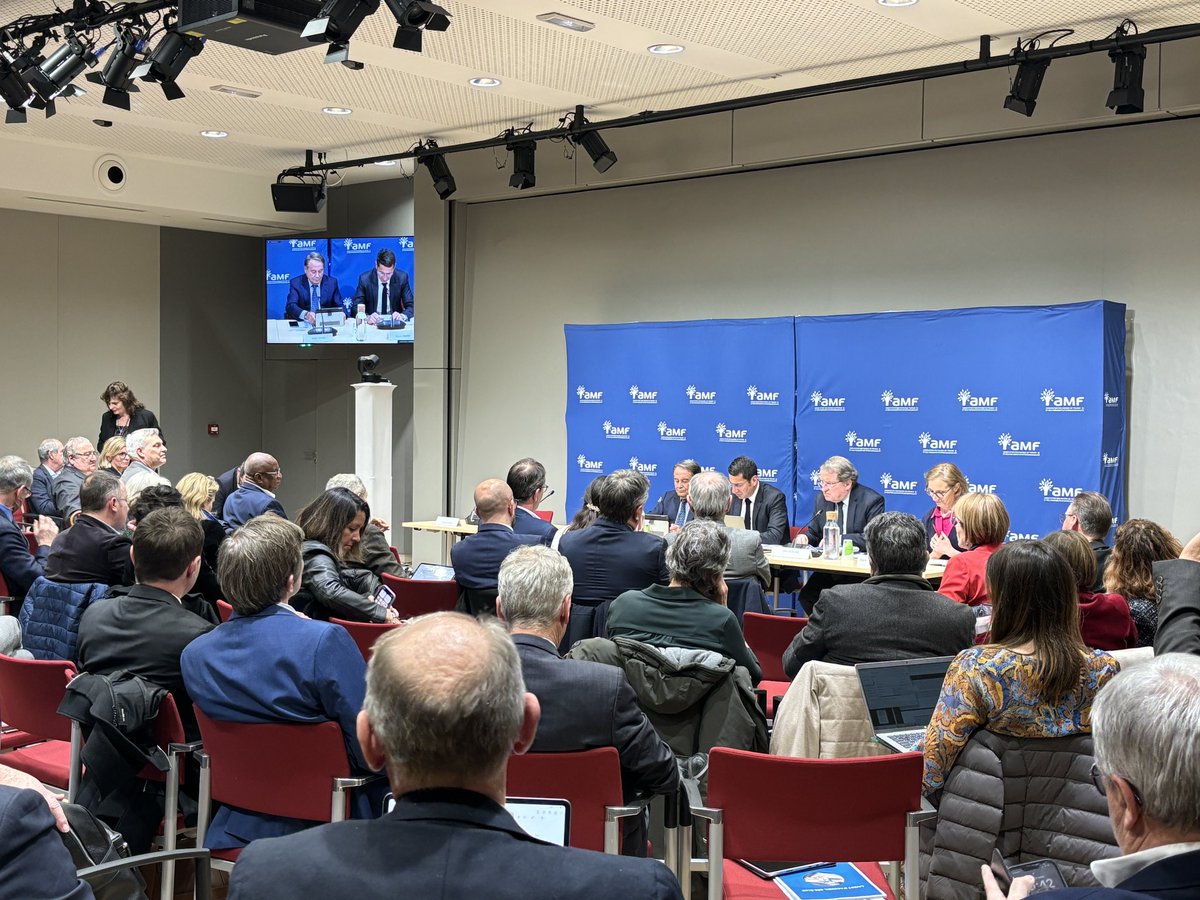 AMF_46's tweet image. Après le comité directeur de l’@l_amf, réunion de l’#AMF Occitanie ce soir, au #Sénat avec, à l’ordre du jour, plusieurs sujets d’actualité dont la crise du logement, la question de la ressource en eau et du ZAN.