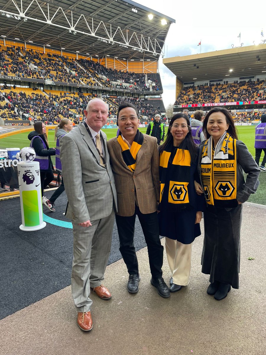 Wonderful day visiting @wlv_uni and attending @Wolves premier league match