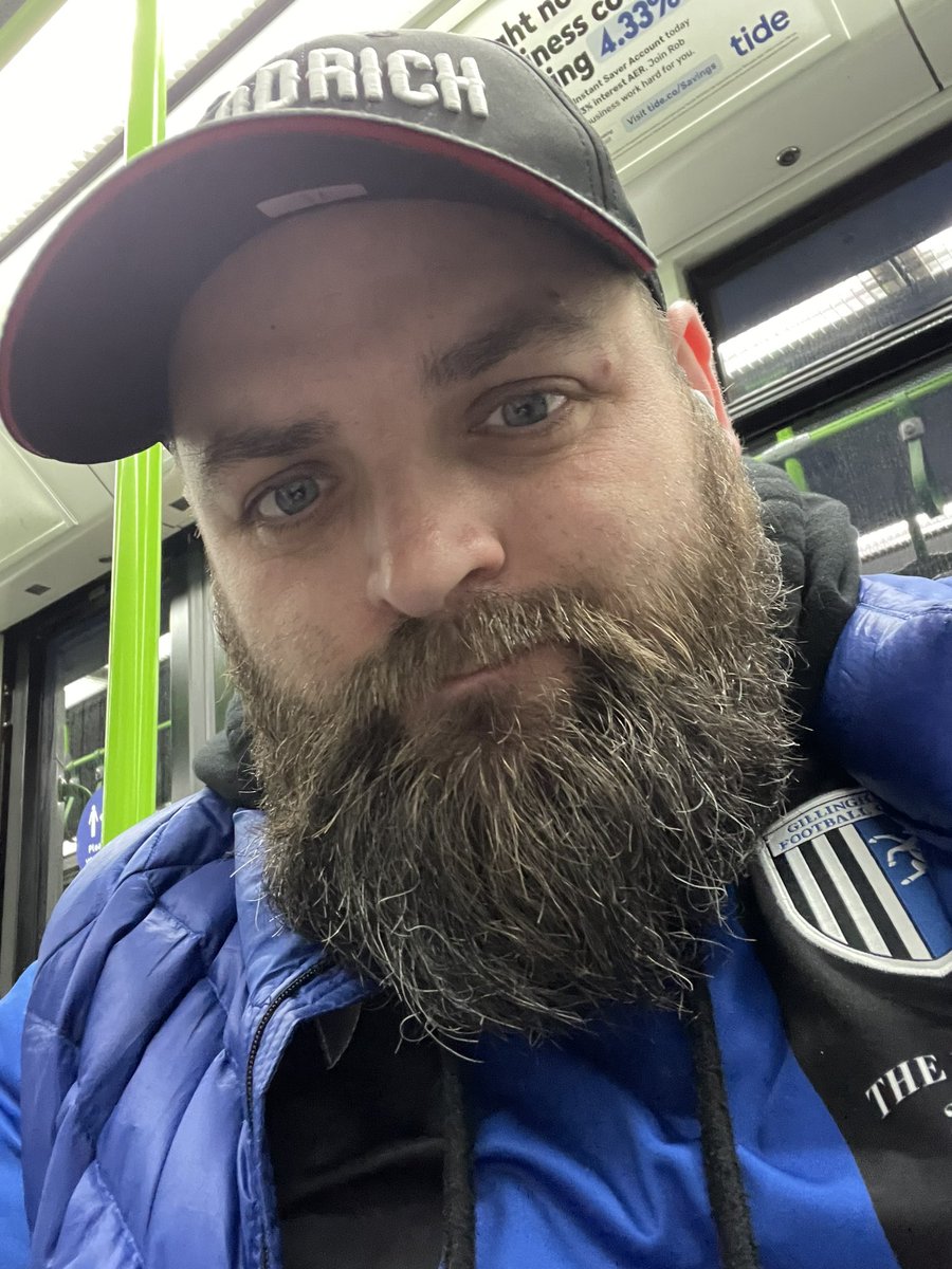 On route for my shortest trip to support my beloved #gills big 6 pointer and a win is a must and please give 110% for that shirt boys! Up the gills <a href="/Deutsch_Gills/">German Gills ⚪️⚫️</a> &amp; <a href="/GillsInTheBlood/">GillsInTheBlood</a> what do you reckon the score will be?