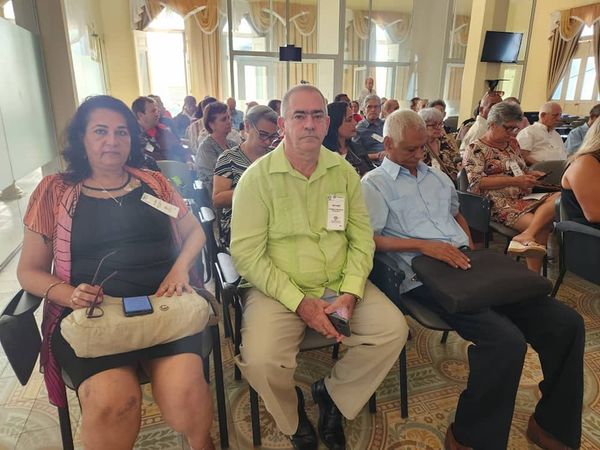 GobCamaguey's tweet photo. #Noticias// 👉 En desarrollo| En el Centro de Convenciones Santa Cecilia de la ciudad de #Camagüey, sesiona la Asamblea noveno Congreso de la Asociación de Economistas y Contadores de Cuba (#ANECC) https://t.co/abDVw5n9I3