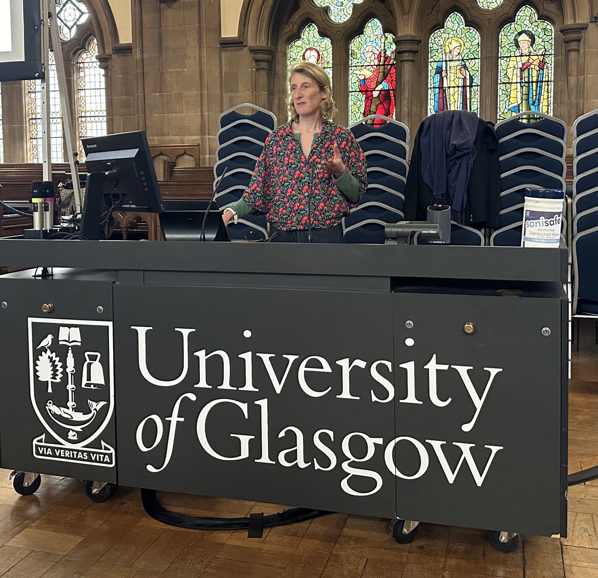 Fabulous to have Anna Graham, Head of Sustainability @ScotchWhiskySWA talking to our 4th year undergraduate Business Ethics students @UofGAsbs @UofGlasgow Great questions from students related to balancing alcohol ethics with business!