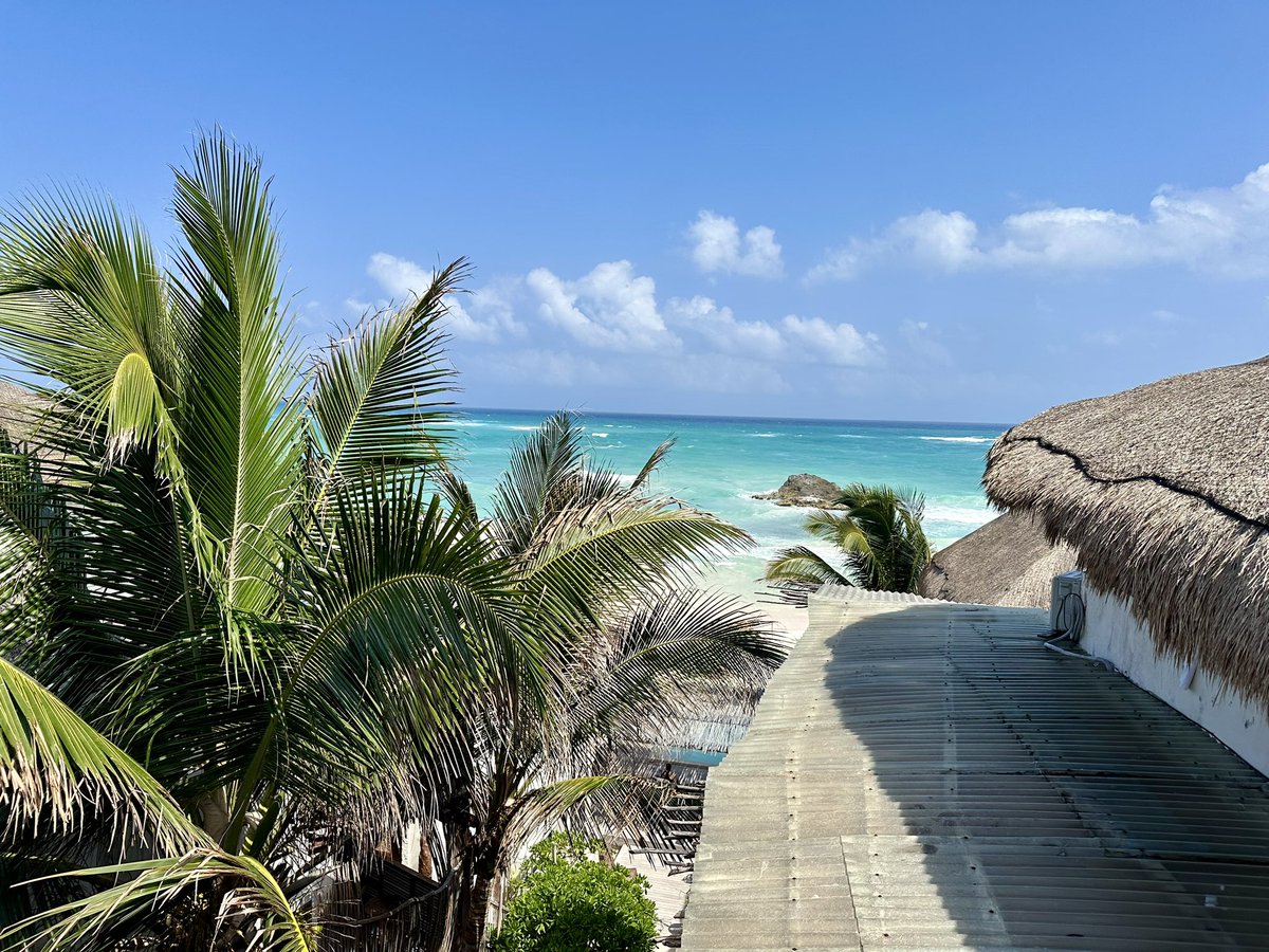 KarinaEspinosa_'s tweet photo. 🏝️ ready… ☀️🤩 https://t.co/yMIcQL1Ntc