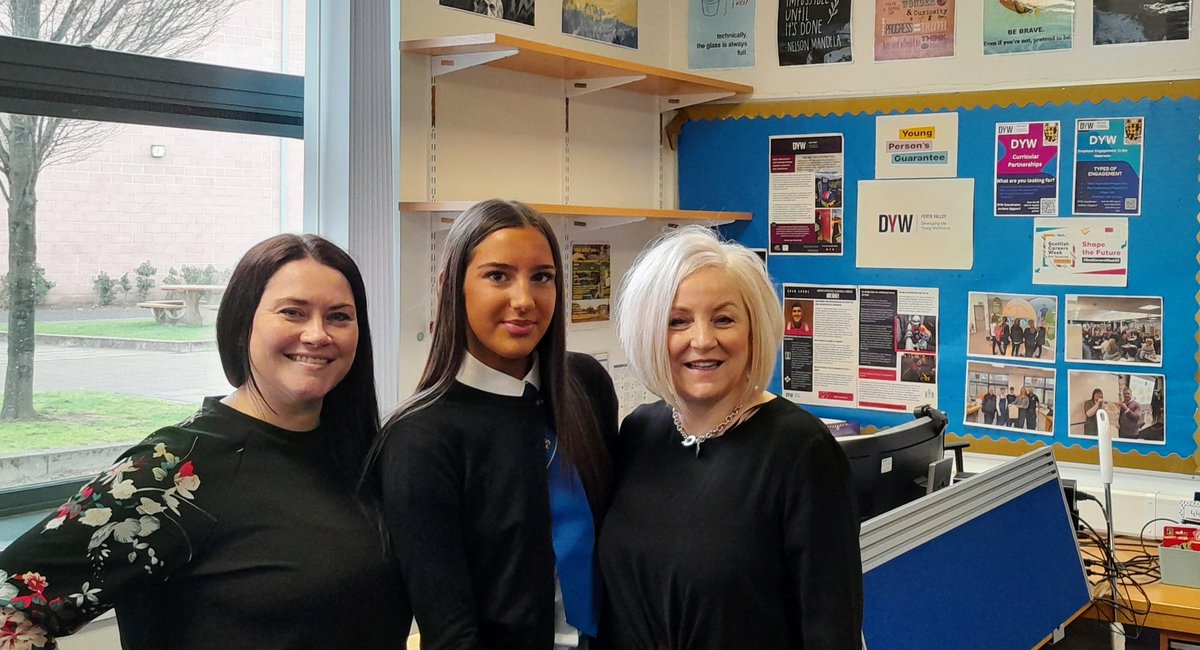 Wonderful to catch up with Jordana from <a href="/Graeme_DYW/">Graeme DYW</a> today who was helping a young person explore work experience options  #InformedChoices  #partnerships <a href="/mcrpathways/">MCR Pathways</a>