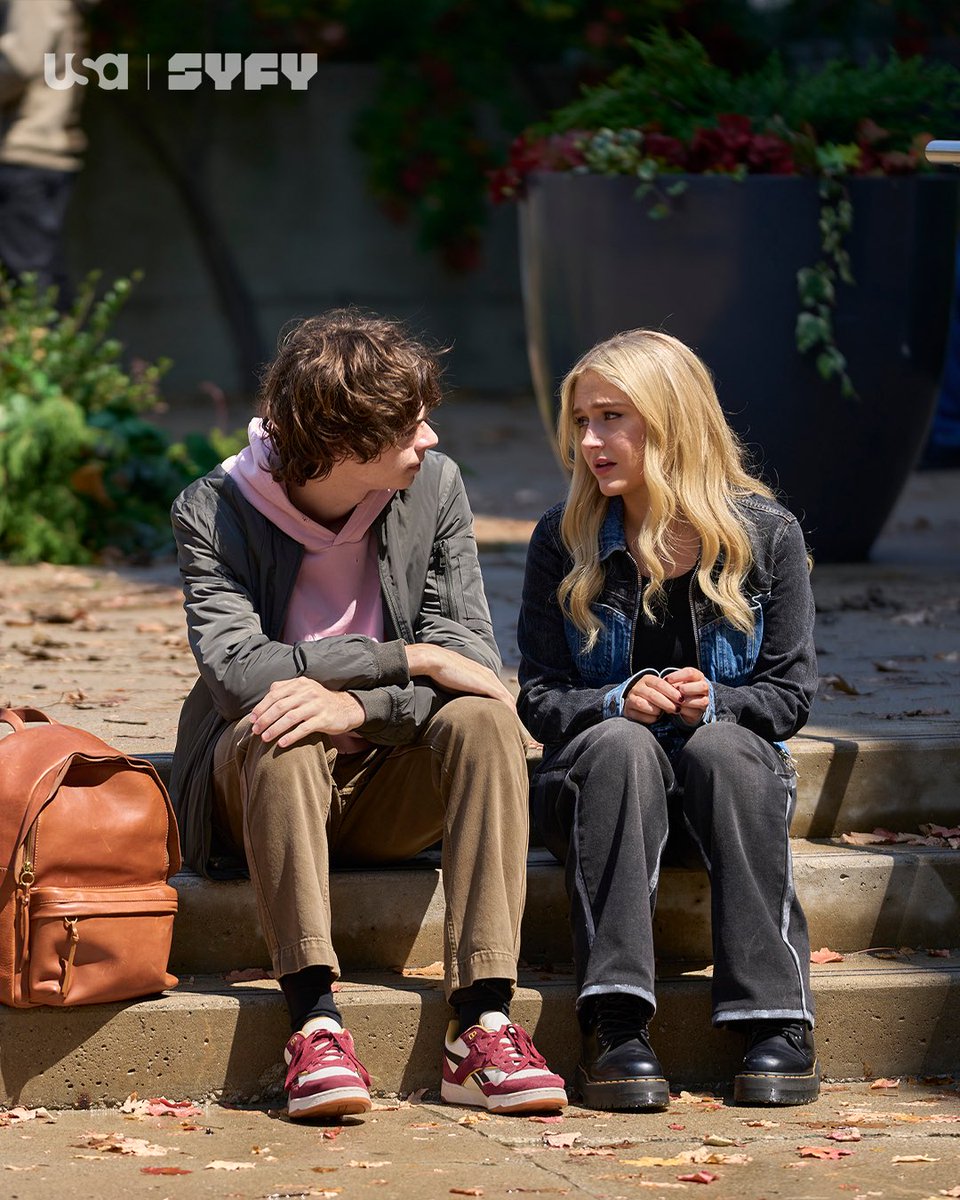 SYFY's tweet image. Babe, get up. The first photos from #Chucky Season 3: Part 2 just dropped. See you April 10 on @USANetwork and @SYFY for new episodes. #ChuckySeason3