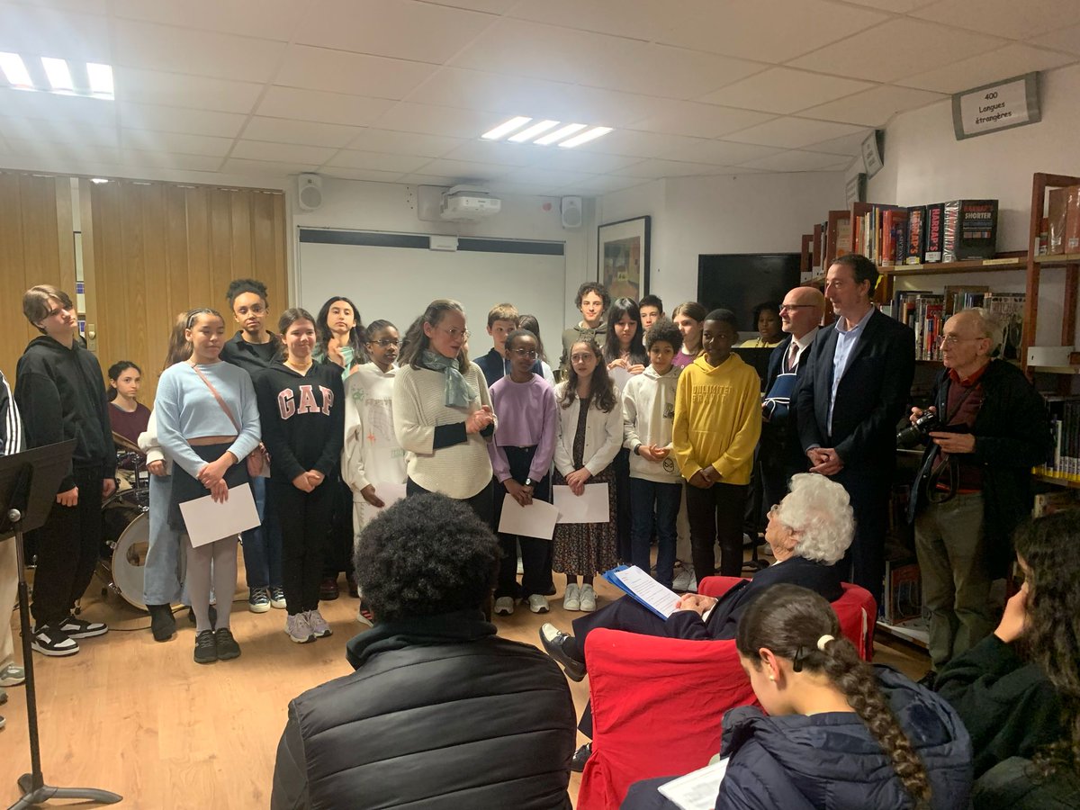 EPierreMarie's tweet photo. Honorée d'inaugurer la salle Esther Senot, survivante d'Auschwitz, au collège Germaine Tillion. Son courage &amp; son témoignage sont des sources d'inspiration inestimables &amp; de paix. Que cet espace d'apprentissage &amp; de partage soit un lieu de mémoire pour que nous n'oublions jamais. https://t.co/D2rDahjJGm