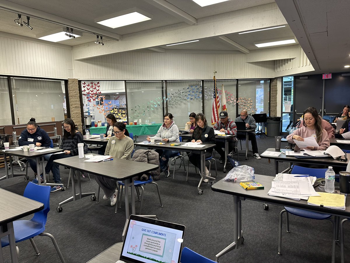 FullertonSel's tweet photo. I was honored to be asked to present an SEL activity to parents @Sunset_Lane_FSD this morning.  It was so fun to watch parents give and receive compliments while we all learned about the Power of Words. #FSDlearns #FSD  #FSDsel
#SEL #FSDPBIS @fullertonsdconnects https://t.co/IaRMOq4KpK