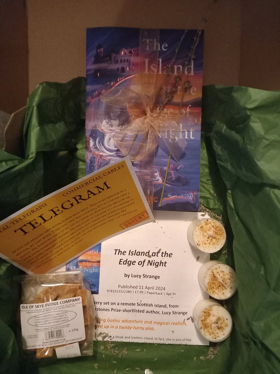 Biggest of thank yous (apologies it is is belatedly) to @LollyPopPR for sending over copies of #TheIslandAtTheEdgeOfNight by @theLucyStrange 💕💕💕 I have delivered the extra copy to a young reader who LOVES books as much as I do (I found and nurture a fellow bookworm) and we