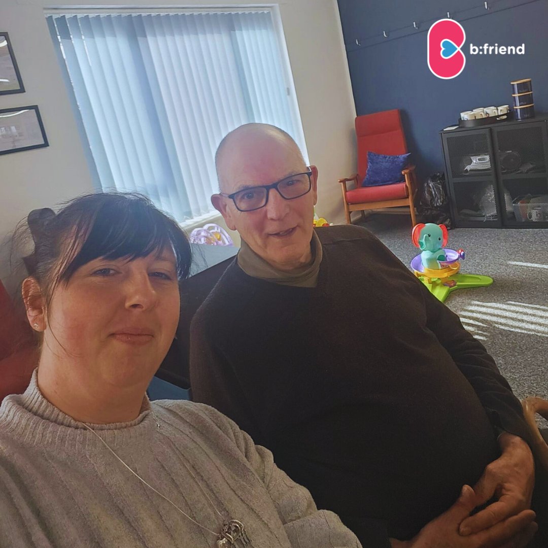 We love to see the selfies of our lovely befriending pairings 📸😍! Melissa and Gordon connected through b:friend in January, and have been getting on famously. A brilliant #befriending connection in #Barnsley ✨. w/ @DearneAreaTeam #charity #volunteering @CEOBarnsleyCVS1