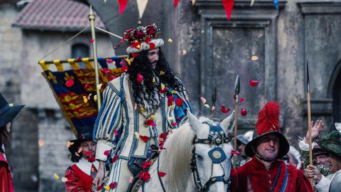 A king’s desire for revenge….⚔️ Watch Ashley Emerson <a href="/Ash_Emerson/">Ashley Emerson</a> starring as Charles II from tonight at 9pm in #RoyalKillList on <a href="/HISTORYUK/">Sky HISTORY</a> . A landmark Sky HISTORY original.