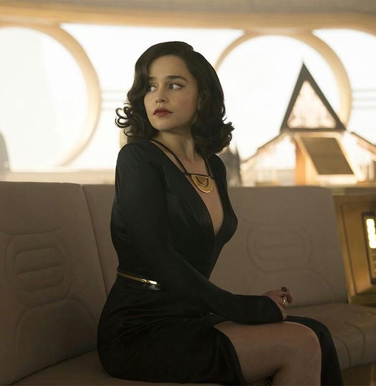 💋Mafia Princess  
💋Spoiled little rich girl 
💋Literate, descriptive writer
💋Lewd in DMs with chem only
💋Banter welcome
💋Always IC unless indicated 
💋Writer is 30+ female