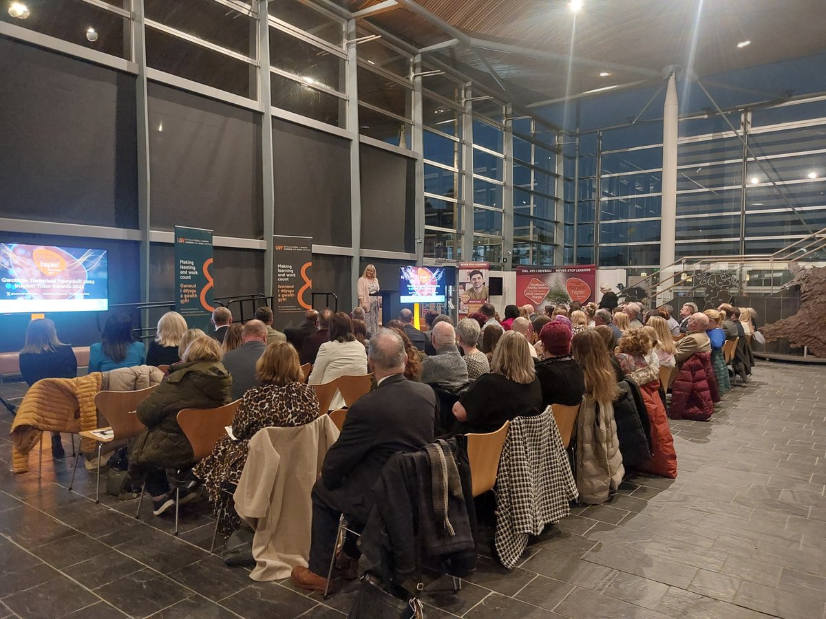 🔴Live from the <a href="/SeneddWales/">Welsh Parliament</a>.

A huge thank you to the amazing <a href="/NiaParry/">Nia Parry</a>, TV presenter and Tutor for hosting this evening’s Inspire! Tutor Awards ceremony🙏🏽

 #TutorAwards24