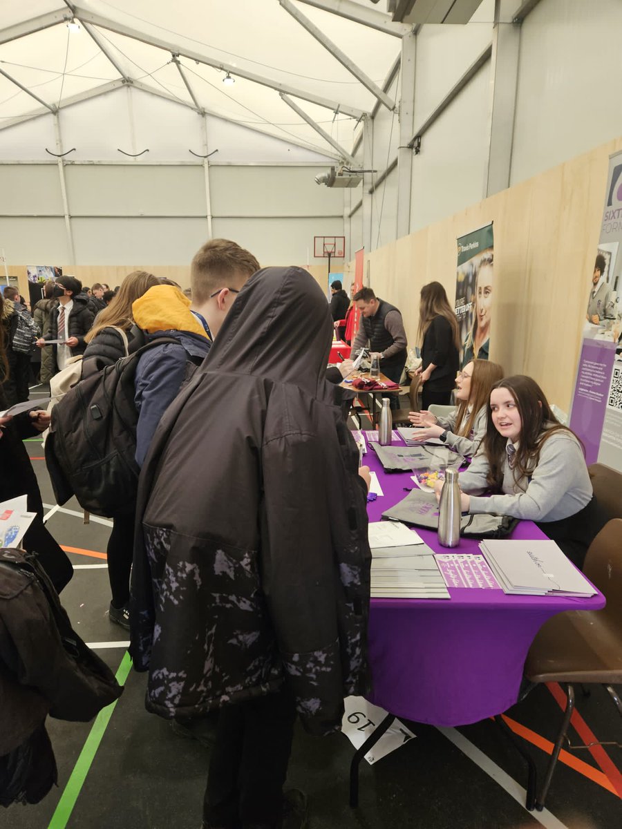 @Cant_sixthform students excelled at our @cantonianhs Careers Fair last Friday. Thank you to @CantonianCWRE for organising. What a great day had by all students! #Informative #FutureCareers