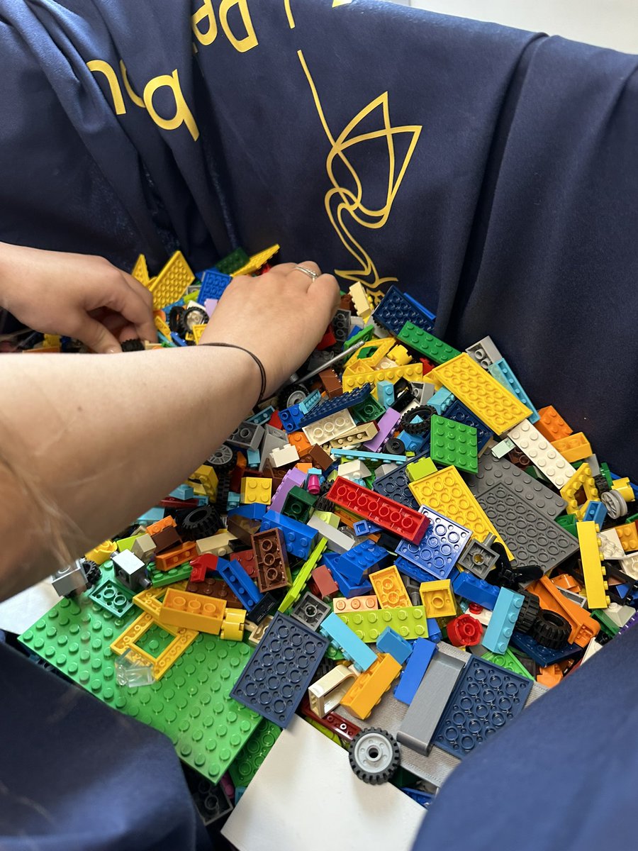 CazDolby's tweet photo. Took our Y1 learners to @AngliaRuskin today for an experience day with Clive and the team. A great chance to have a look around the site and see what’s on offer for business students post college. https://t.co/oeQop3qDSF