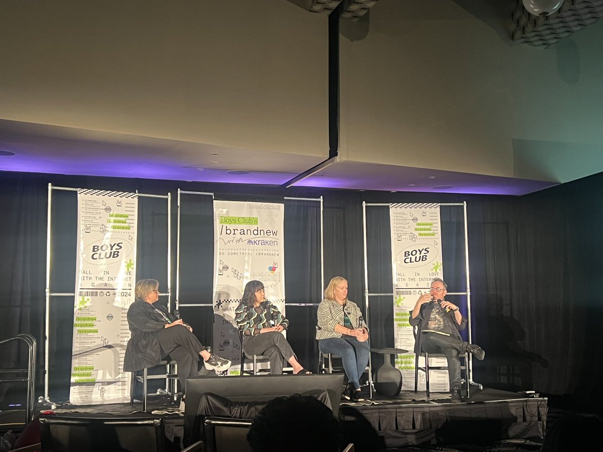 🏁#sxsw @BoysClubWorld @dinafierro_ @SamEwen, Carrie Buse from @Mattel and Jamie Bonniefield @PayPal talk about innovation while also being… realistic 🙋‍♀️#thankyou