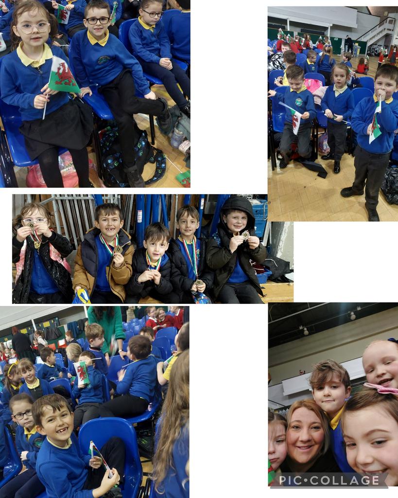 What a fabulous day at Pontypool Eisteddfod. I had the treat of going down with the year 2's. Absolutely fantastic behaviour! Da iawn Pawb! @Mrs_CornwellCMF @mag22398106 @TaniaWebb8 @cwmffrwdoer