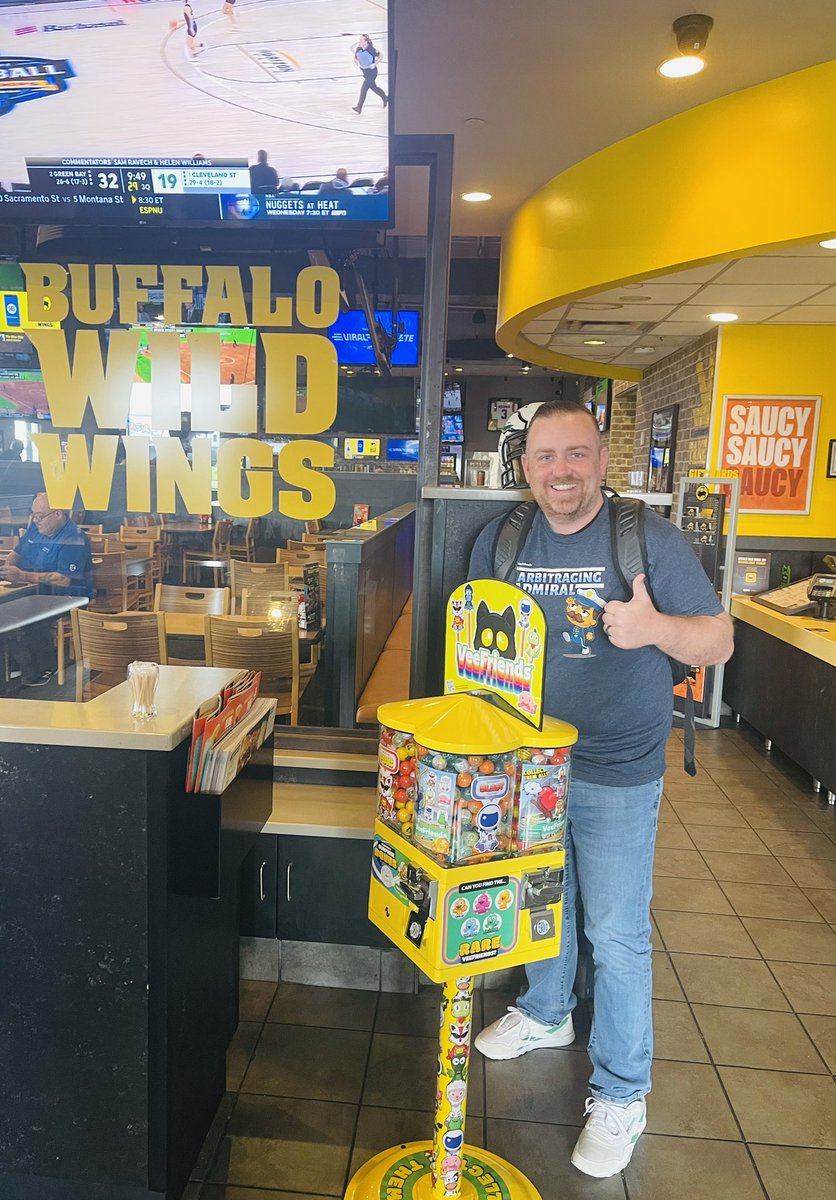justinlsmithwoo's tweet photo. Alexandria, LA Bdubs launched!!! Team is trained and pumped up!!! Store 6, lets go!! @VeeFriendsCards @VeeFriendsCards @garyvee #vfmini #veefriendsminis #veefriends https://t.co/hNV64eEluA