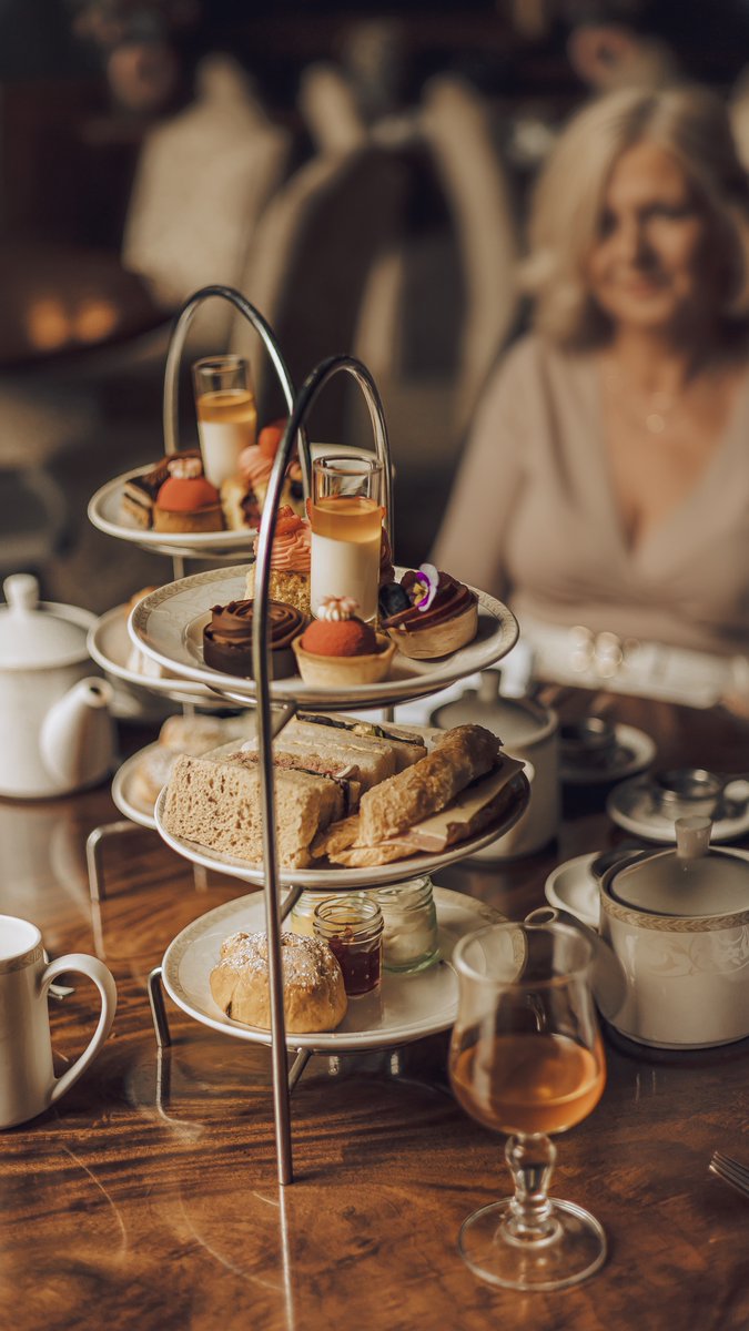 UGCwithShelley's tweet photo. Some beautiful content shot at Castle Leslie Estate Castle today.. absolutely stunning place and had a ball #ugc #ugcireland #ugcnorthernireland #ugcuk #usergeneratedcontent #ugchotel #ugcrestaraunt #ugcfood #ugctea https://t.co/KvIb3FdkQB