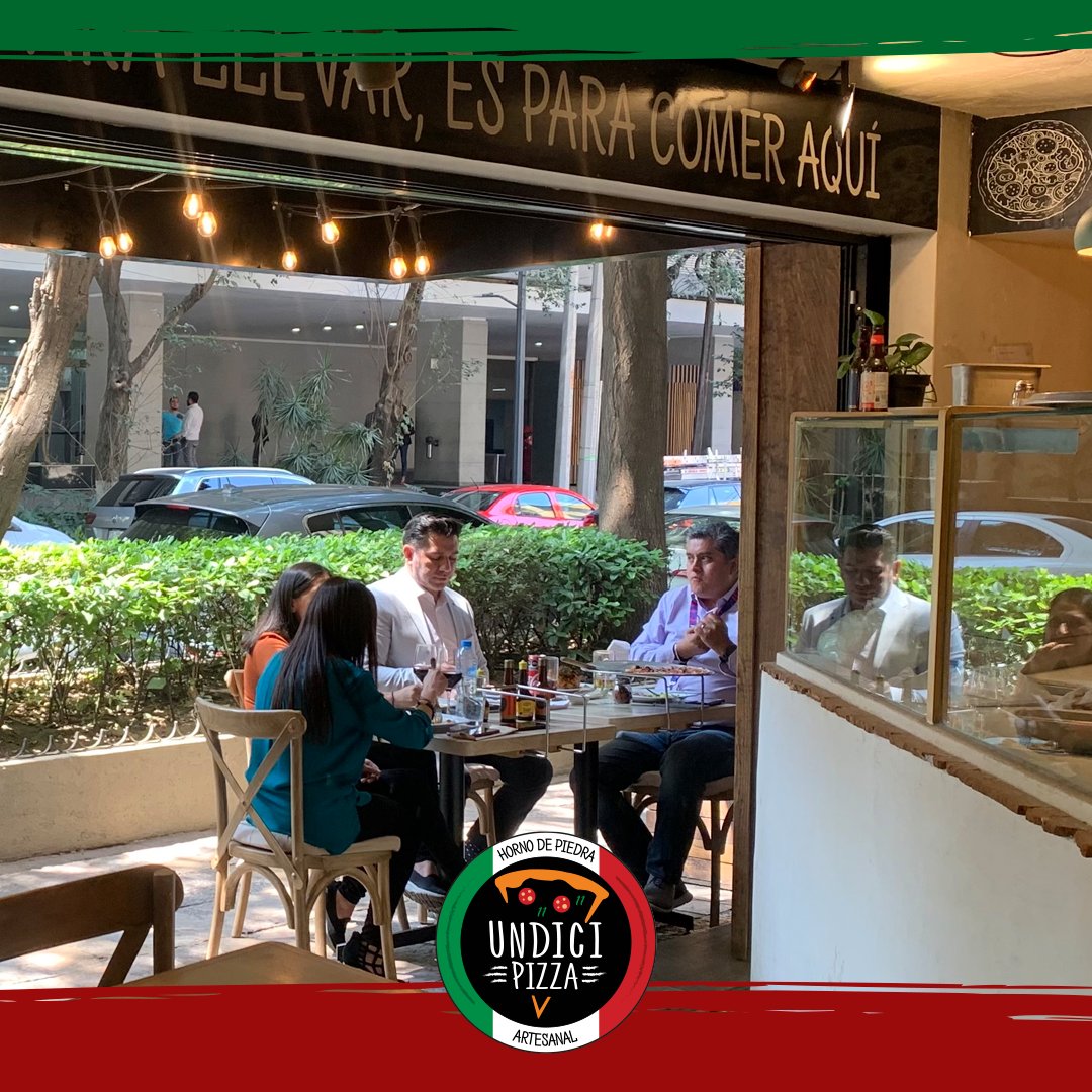 undicipizza's tweet photo. Cada rincón de nuestras sucursales tiene algo especial de nuestra historia.

Ven y disfruta en el espacio con el que más te identifiques
Link en bio

#Undici #MomentosUndici #Polanco #ColNápoles https://t.co/2s91RIRHyZ