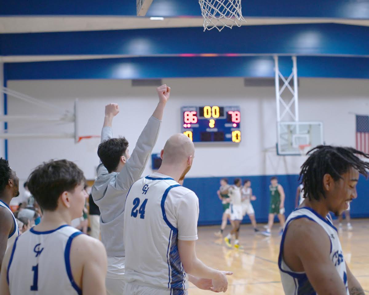 Year 1 Grays Harbor MBB! We are fighting every day to build our program stronger &amp; better and maybe for some respect. NOTHING is EASY &amp; EVERYTHING is EARNED being at the Harbor. We wouldn’t have it any other way. Onto year 2 LFG! #HarborFam