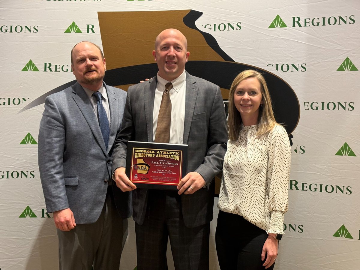 CHS Athletic Director Coach Paul Fitz-Simons has been named athletic director of the year for all of class AAAAAAA! Congratulations, Coach, and thank you for all that you do for Trojan Nation! #GoldStandard

carrolltontrojans.net/news_article/s…