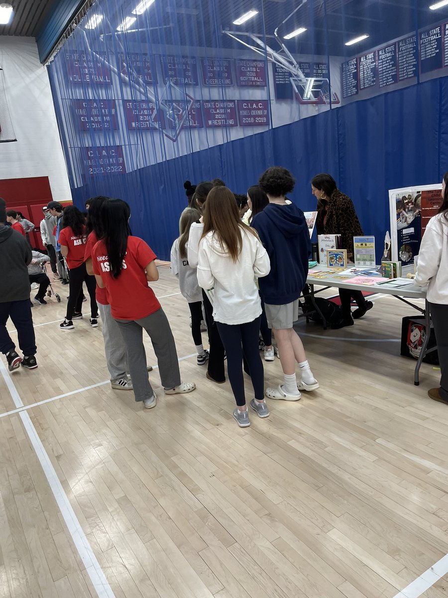 ManeStMirror's tweet image. Thanks Harborside and East Shore for coming to today’s tours of #Foran 💙❤️👏🏽