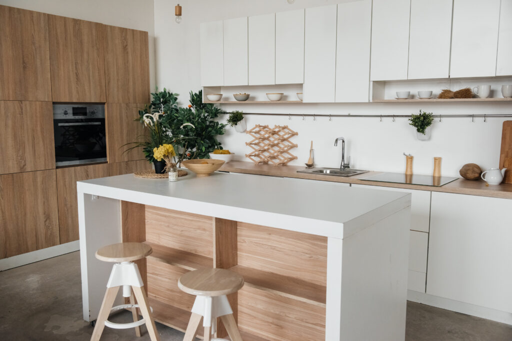 No matter how small your space is, get inspiration from these kitchen island ideas for small spaces to add more function to your kitchen. 😉

#KitchenIsland #kitchendesign
 #arodteam
 LocalInfoForYou.com/143406/small-k…