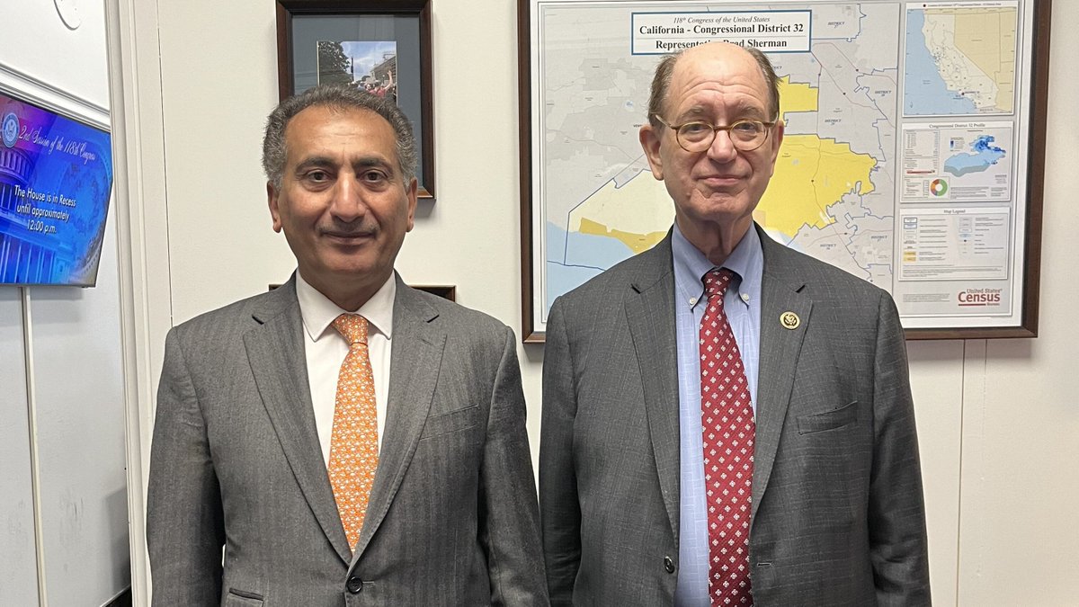 I met with #Iraqi Ambassador to the United States, Nazar Al Khirullah in my office where we discussed topics of importance to the U.S.-#Iraq relationship, especially protecting Iraq’s Christian minority, freeing hostage Elizabeth Tsurkov & U.S. security assistance to Iraq.