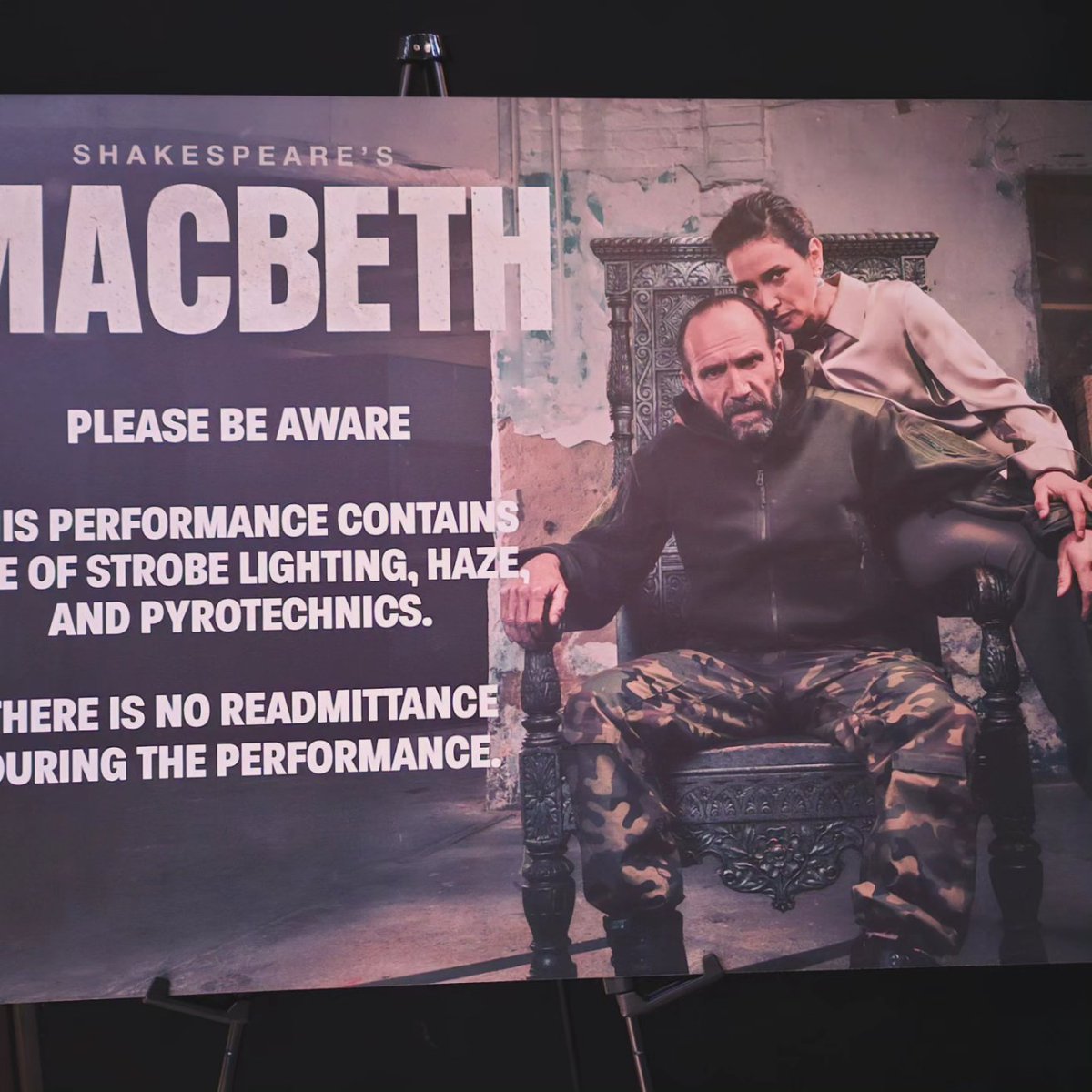 EarlyModernDoc's tweet photo. #Macbeth at #DockX with #ShaxStudents. I'm a bit unnerved already! https://t.co/ZAMqEb2QuO
