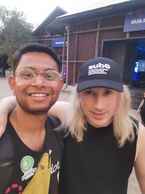 Dima35109517's tweet photo. 🍃It's great start for @phyken_network at #Sub0 event, meeting between @abhiarys and @gavofyork seems like logical outcome of conference. #PhykenNetwork is an innovative #GreenEcosystem that recently joined #WEB3 but has already managed captivate many people with its technologies https://t.co/YsjgEPFW3j