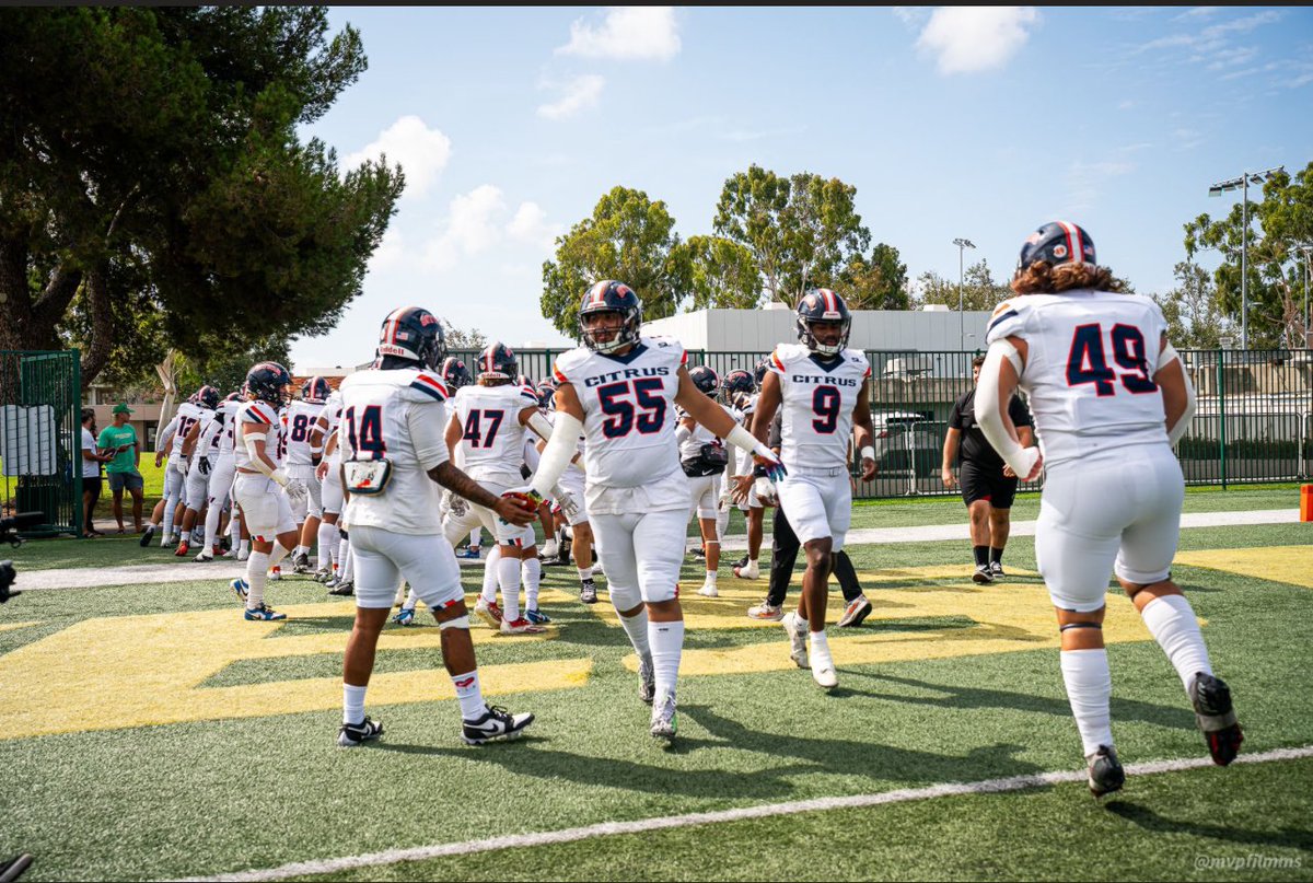 GameDay Atmosphere 

#BlueCollarOwlStandard #CHouse #CitrUS #TheNest🦉🦉🦉