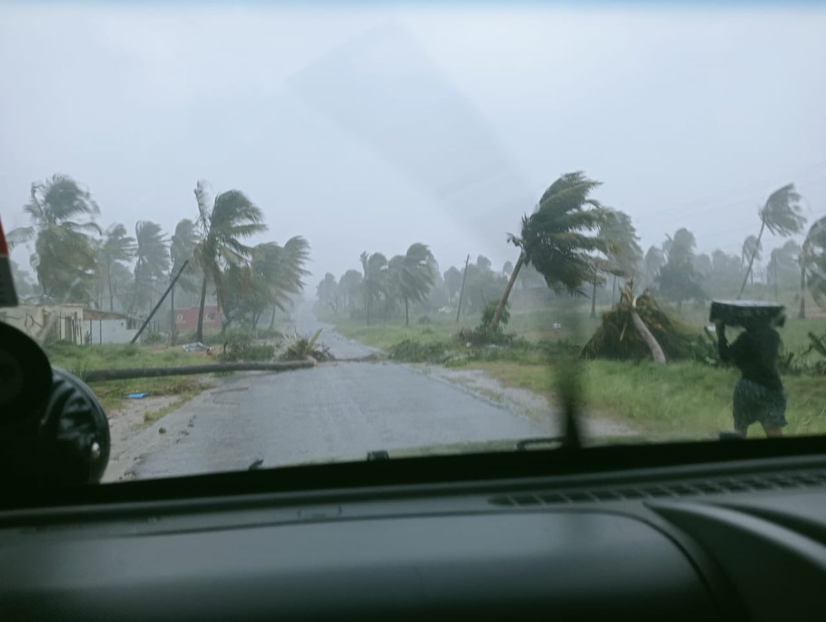 GlobalCyclones's tweet photo. * #Mozambique: #CycloneFilipo #Filipo #17S #Madagascar #Beira #Laisse #SouthAfrica #Africa #Mauritius #LaReunion #Reunion #Maputo #TCFilipo #TropicalCycloneFilipo https://t.co/CBovDJc5BJ