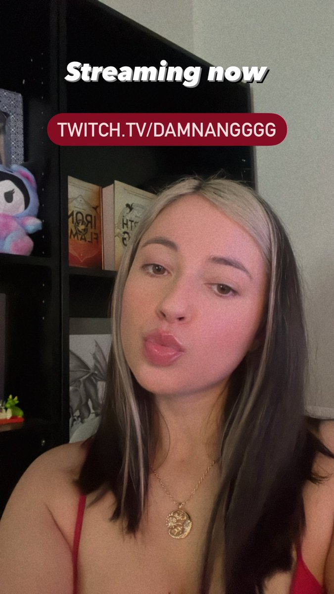 damnanggg's tweet photo. https://t.co/0Qh3aKxDvq

Live on Twitch now! #VALORANT #twitchstreamer #Gamer4Life #Livestream #gamergirl #GirlPower #Tuesday #chill https://t.co/zfCkQ6Idqg